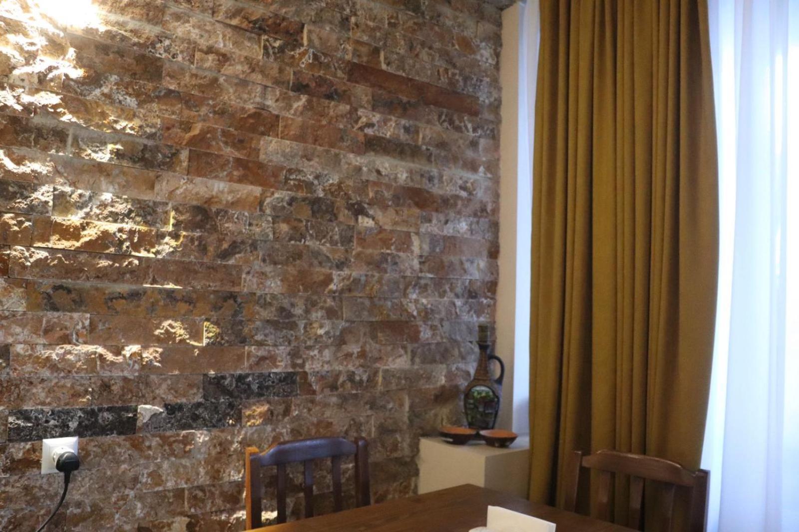 Guesthouse Relax In Kazbegi 外观 照片