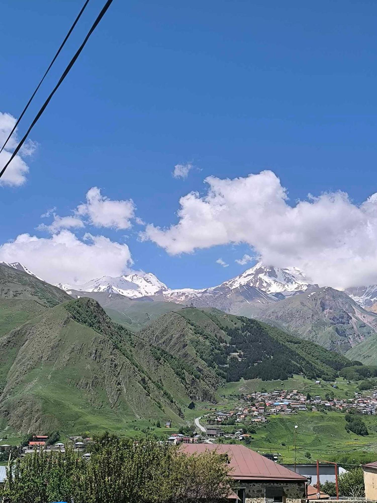Guesthouse Relax In Kazbegi 外观 照片