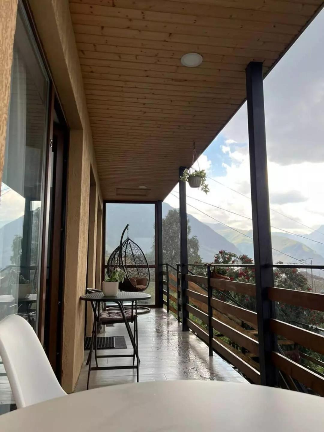 Guesthouse Relax In Kazbegi 外观 照片