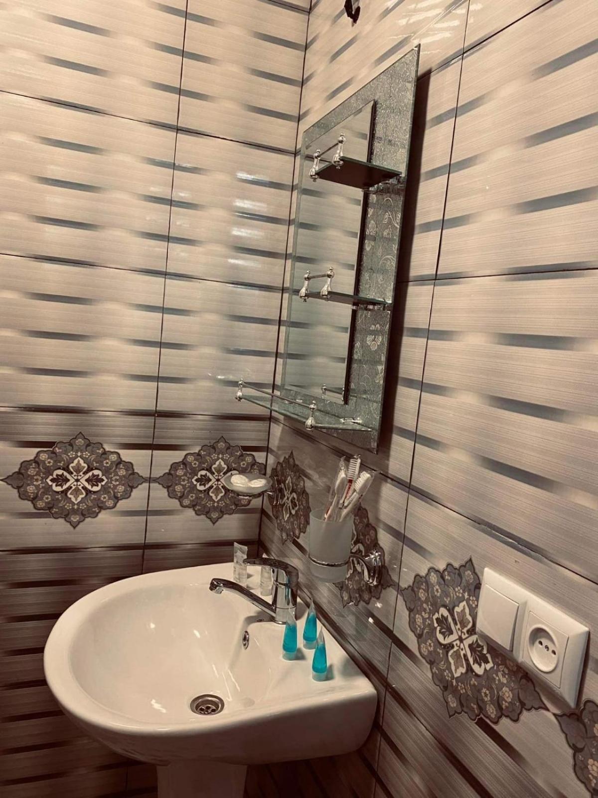Guesthouse Relax In Kazbegi 外观 照片
